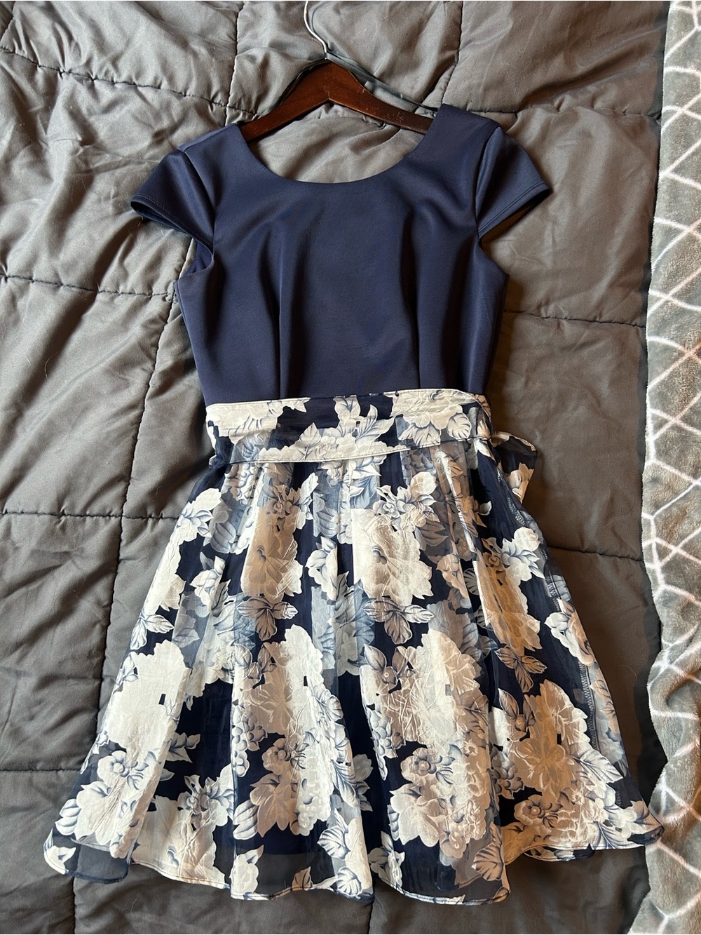 B. Darlin Navy Blue Floral Fit & Flare Dress with Tie Waist – Juniors 11/12